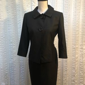 Black suit jacket and skirt size 6